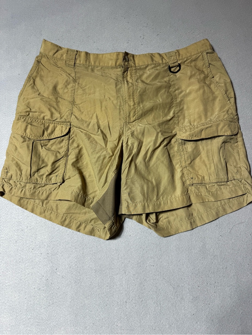 Columbia PFG Men's Khaki Utility Cargo Shorts with Multiple Pockets XXL